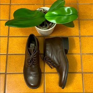 Vintage Jessica sport ankle boots